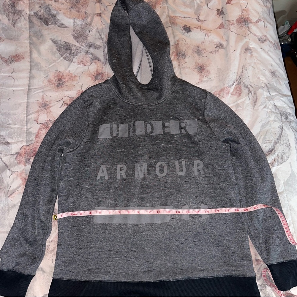 Under Armour Sweater